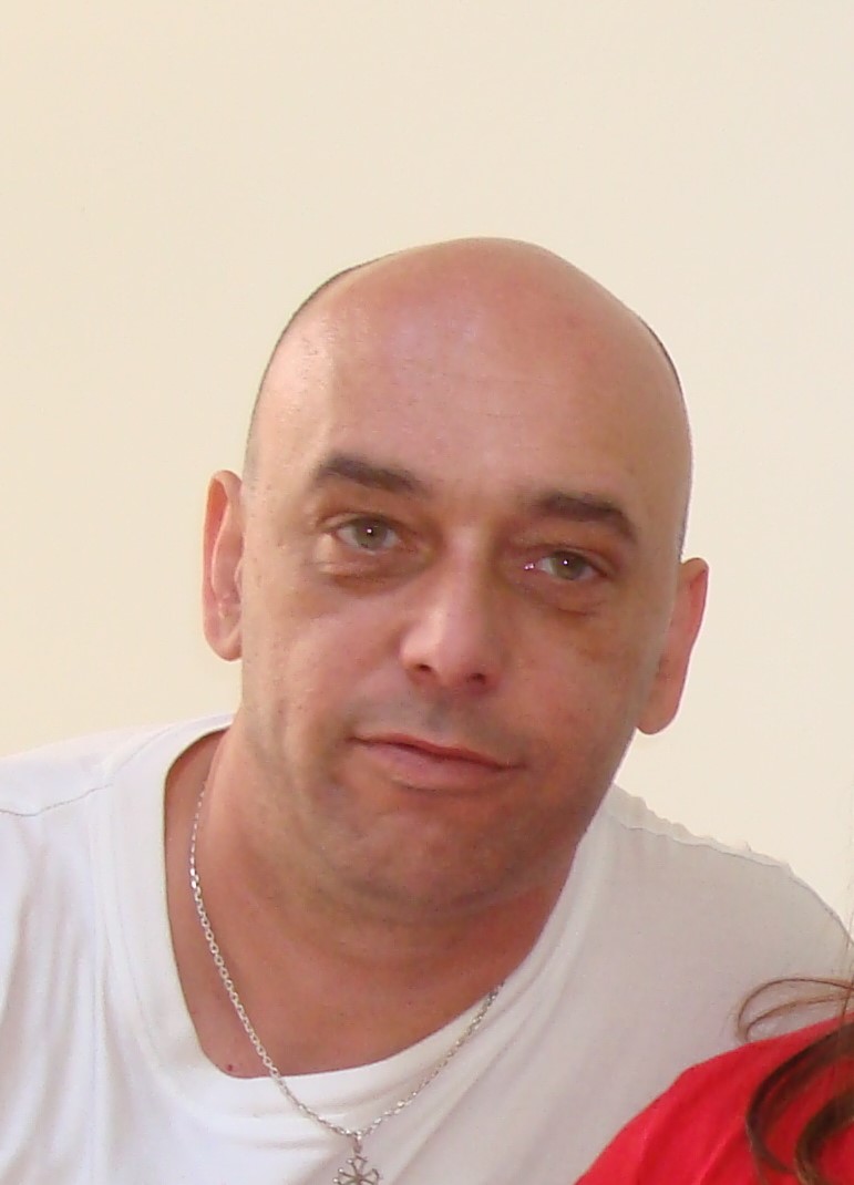 Profil von Heny